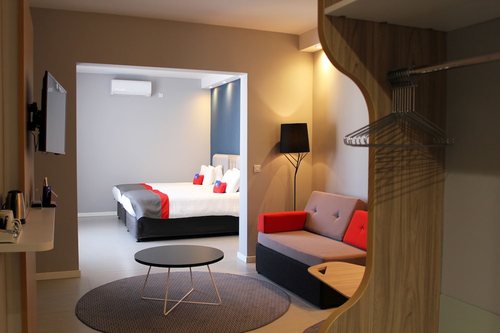 HOLIDAY INN EXPRESS MALTA 47/68