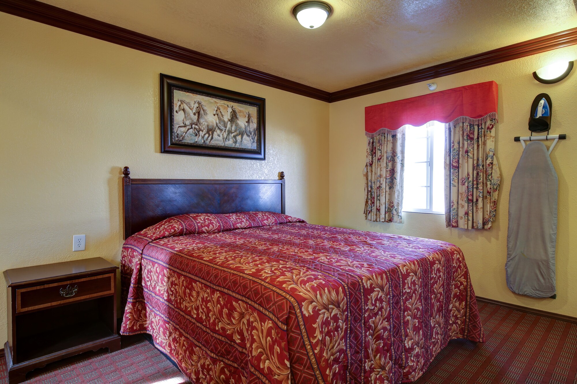 PREMIUM, KING BED
