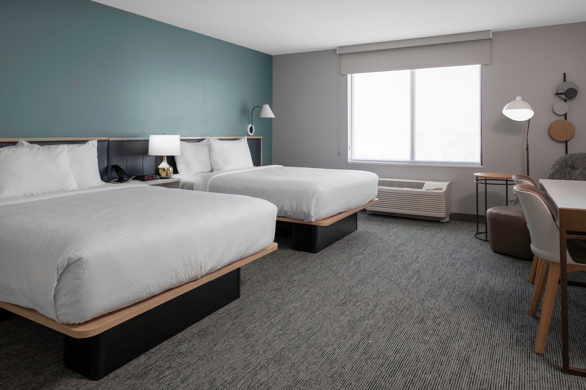 Studio, 2 Queen Beds, Accessible