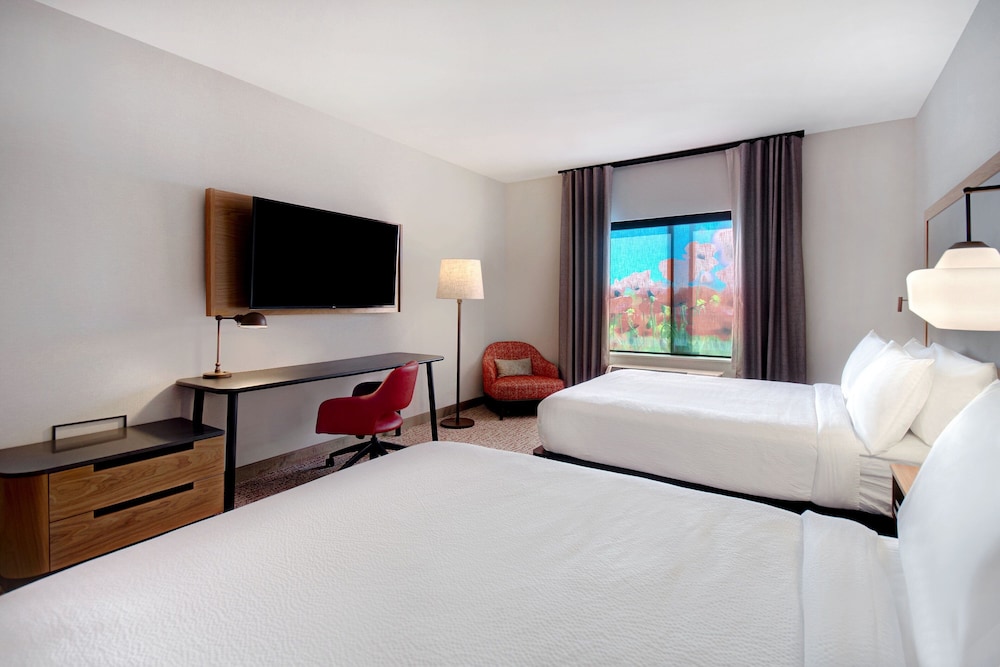 Fairfield Inn & Suites Lancaster Palmdale 6/34