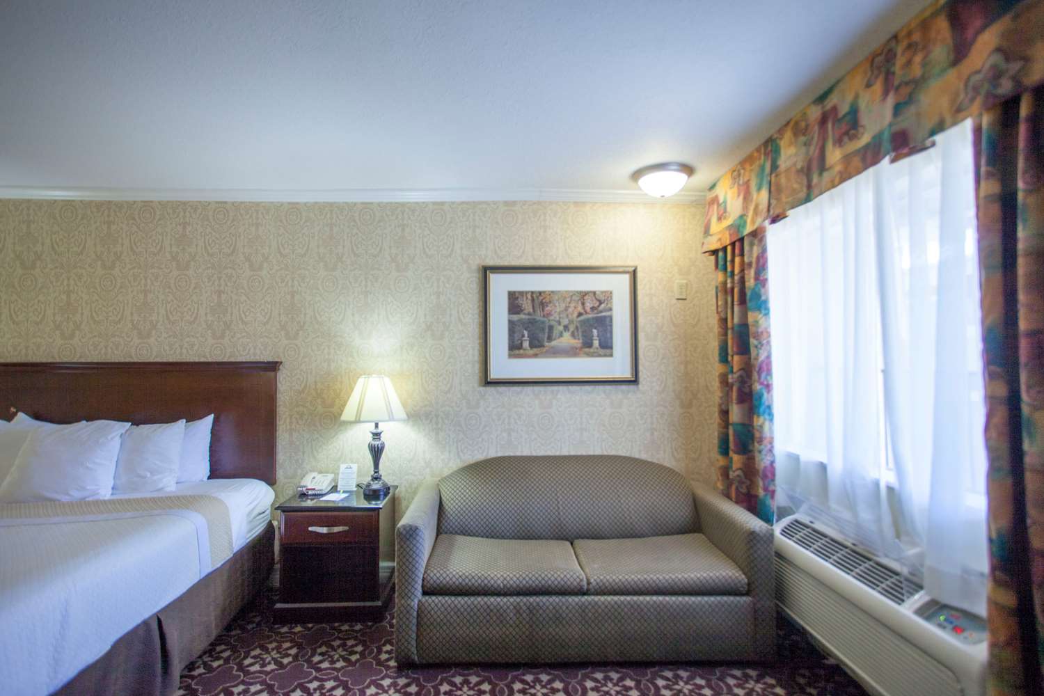 Days Inn By Wyndham Shenandoah 20/52