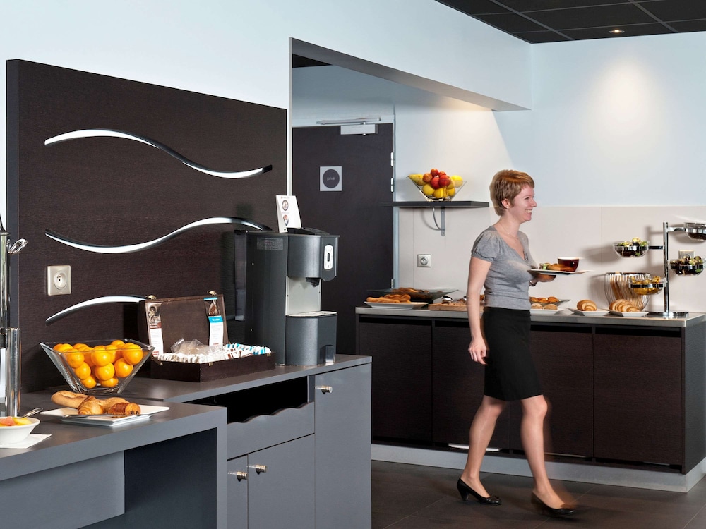 Mercure Paris Ivry Quai de Seine Hotel 52/79