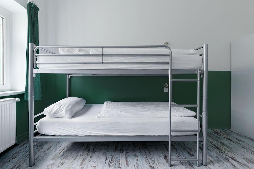 Ballhaus Berlin Hostel 23/65