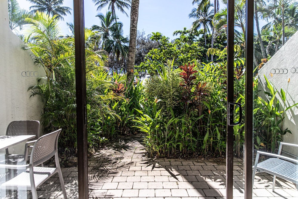 Latitude 16 Port Douglas Beachfront Terrace 49/50