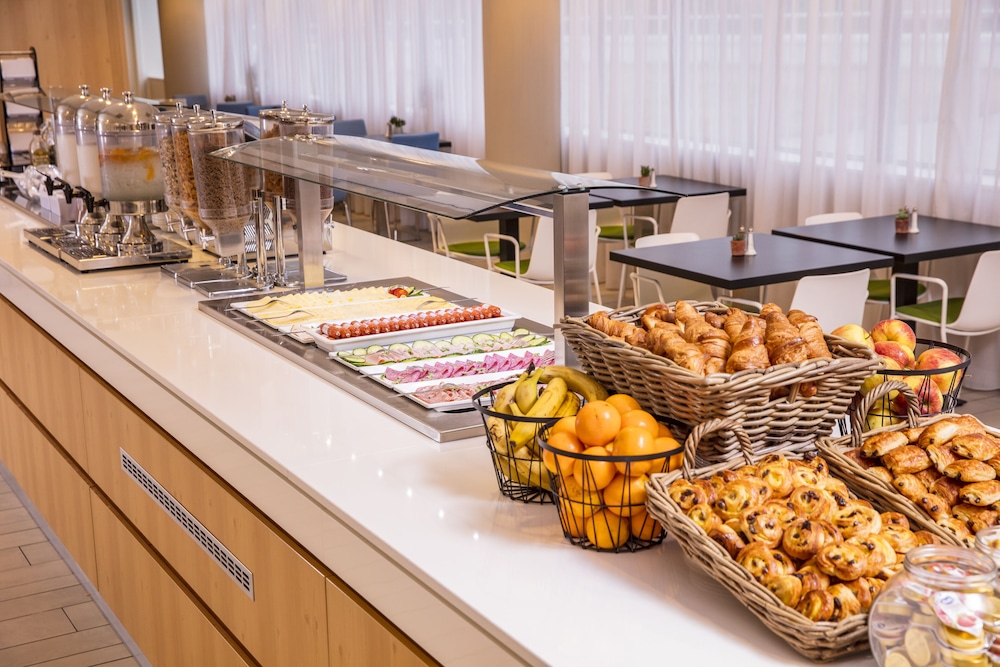 Holiday Inn Express Amsterdam Arena Towers 59/74
