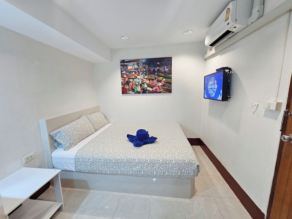 Walking Street Guest House 21/47