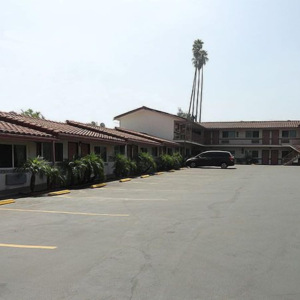 Stardust Motel Azusa 4/56
