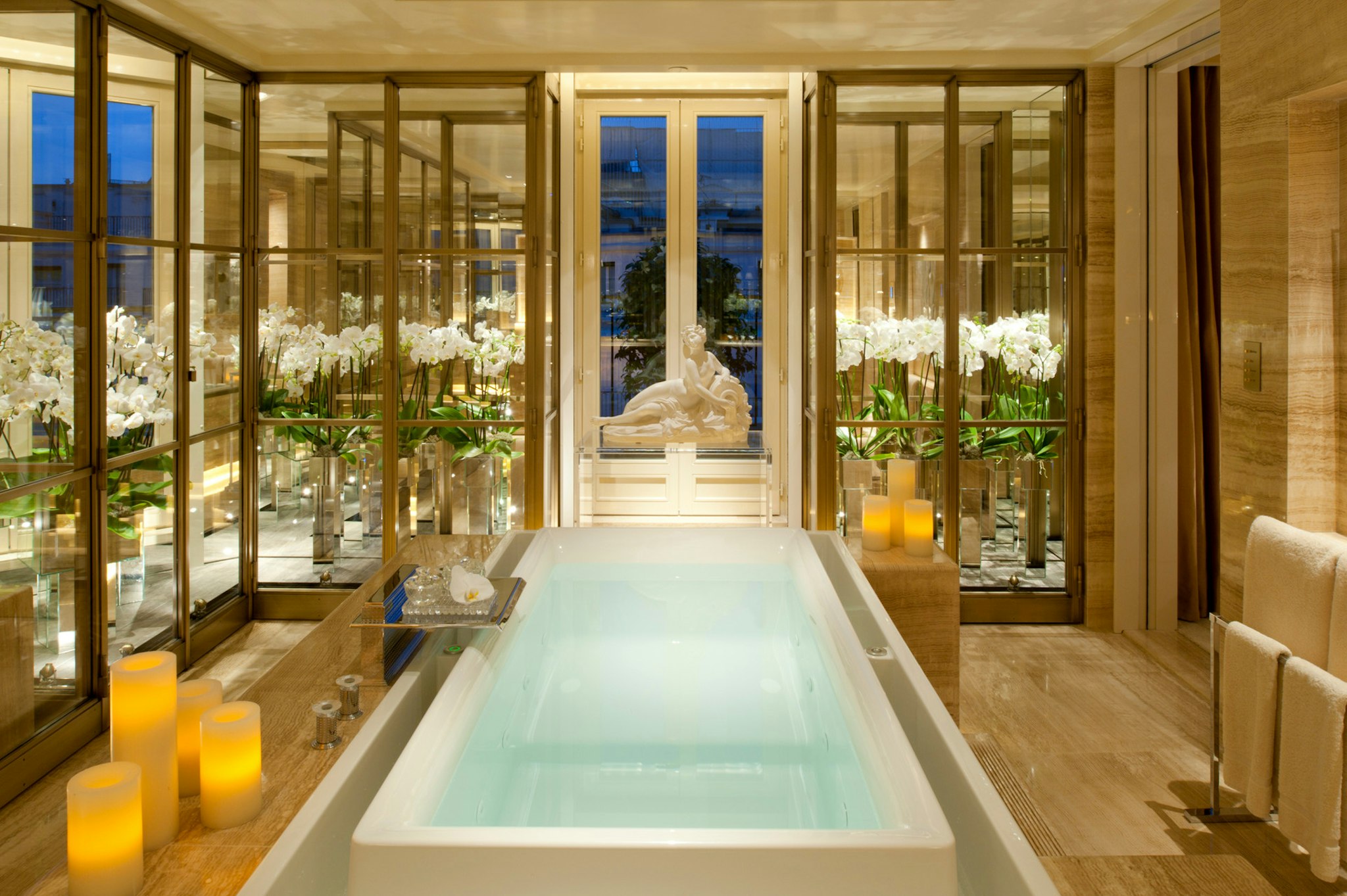 Four Seasons Hotel George V, Paris 26/62