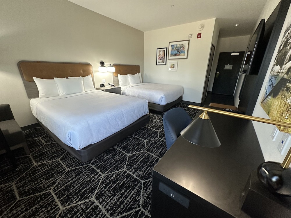La Quinta Inn & Suites by Wyndham Yucaipa 23/51