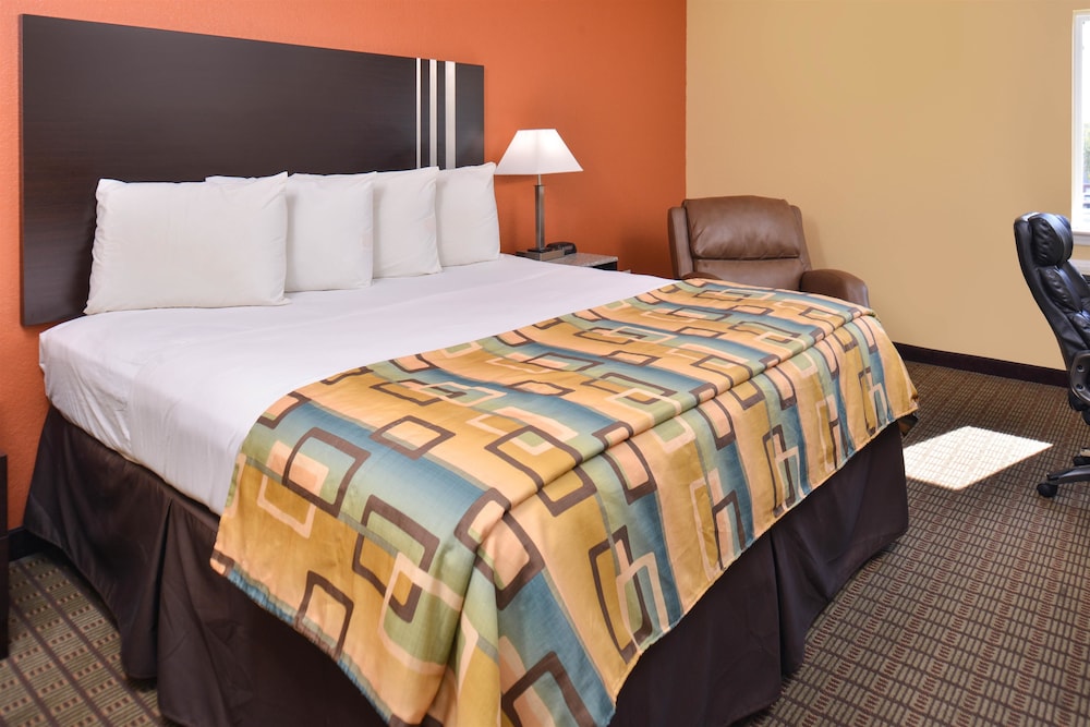 Douglas Inn And Suites 11/41