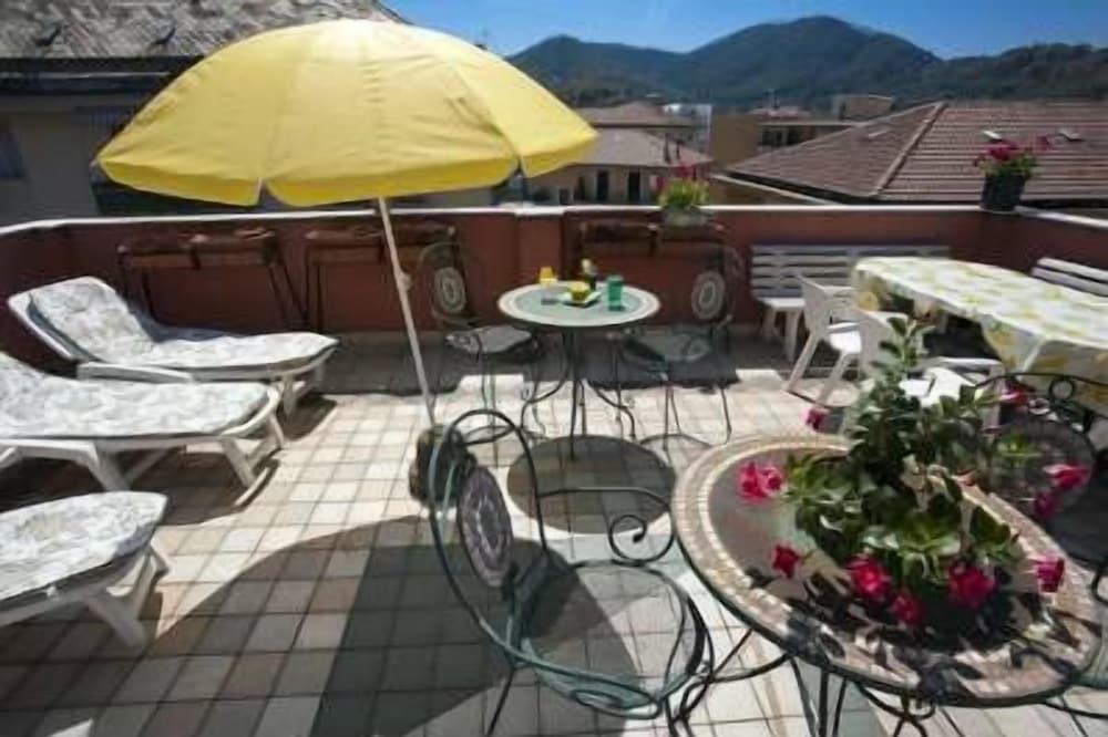 Hotel Villa Rosa 30/40
