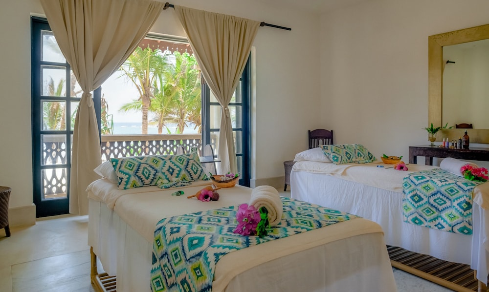 SWAHILI BEACH 27/62