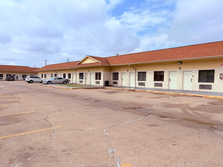 Regency Inn Houston near Hobby Airport 25/31