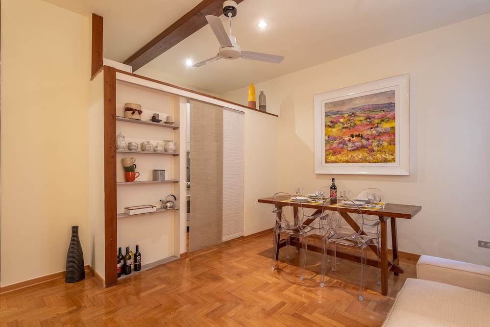 The Painter's House In Santa Croce 25/40