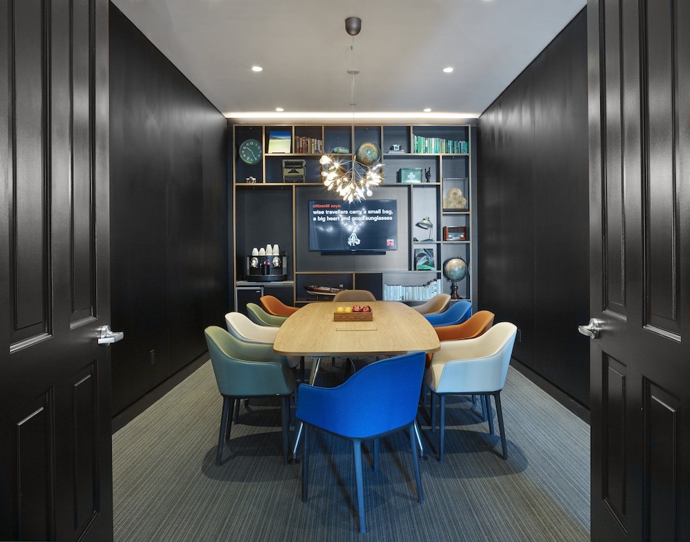 citizenM Boston North Station 42/57