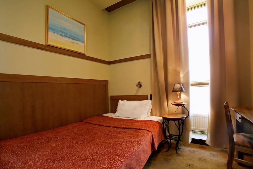 Best Western Santakos Hotel 11/44