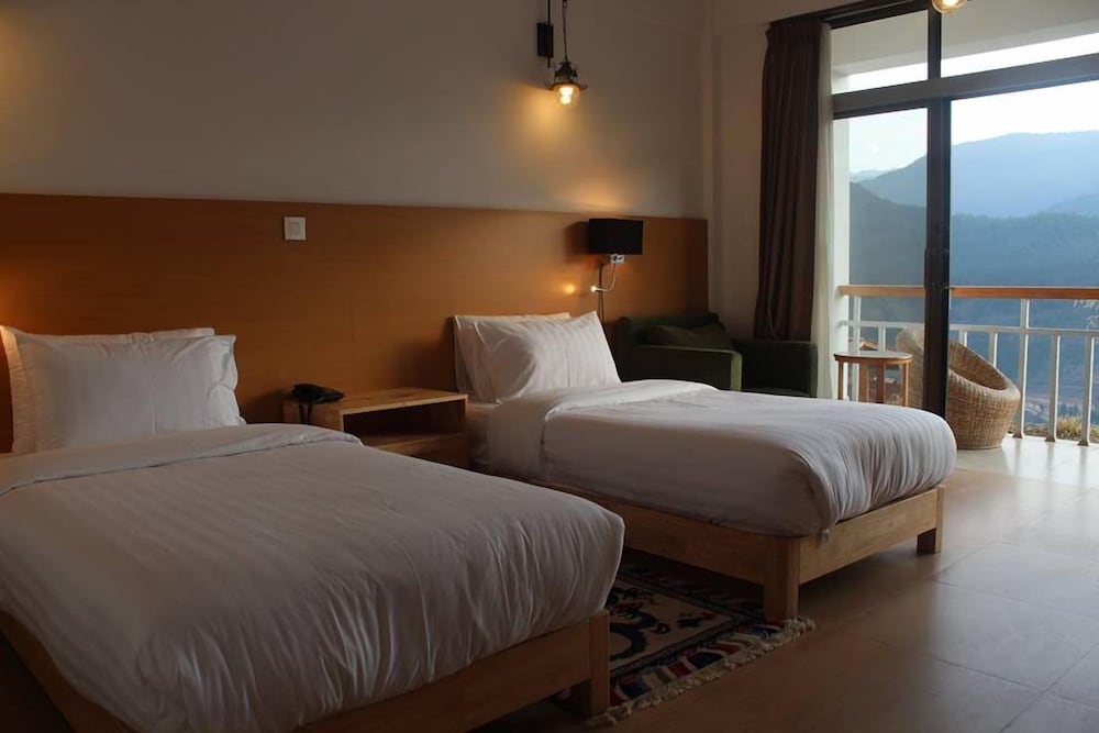 ZHINGKHAM RESORT 12/30