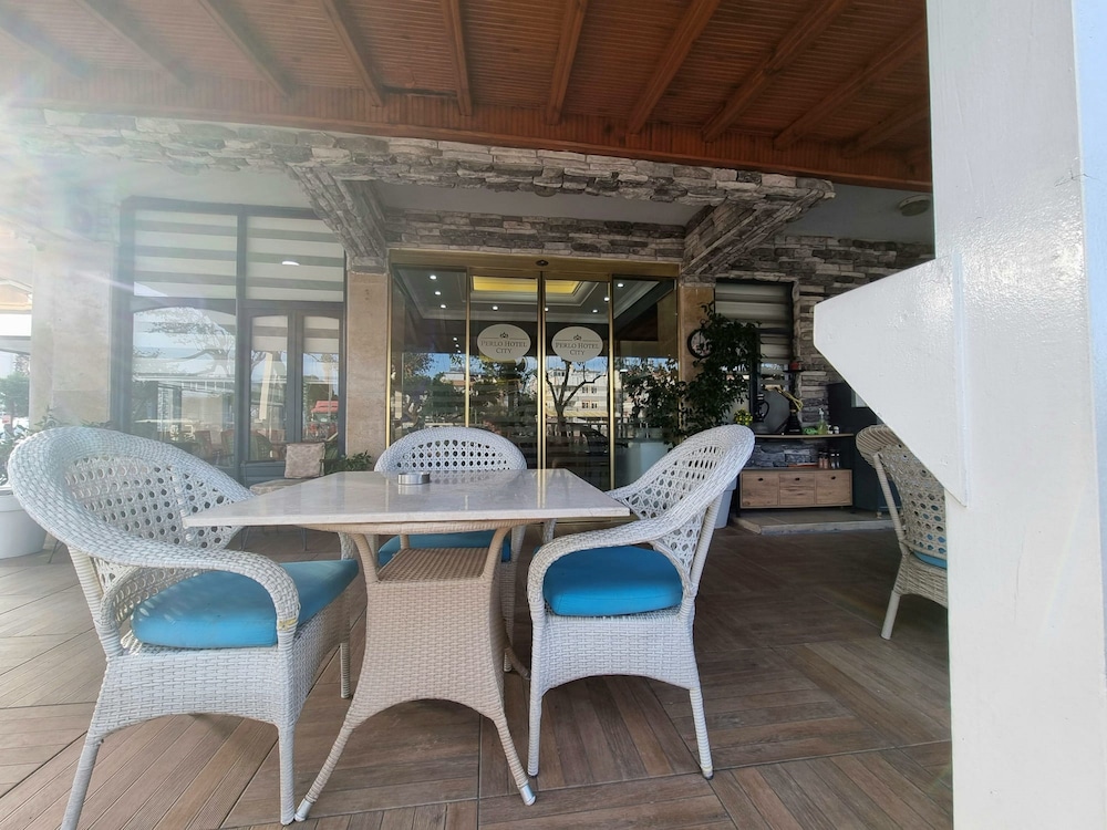 Europa Hotel 44/61