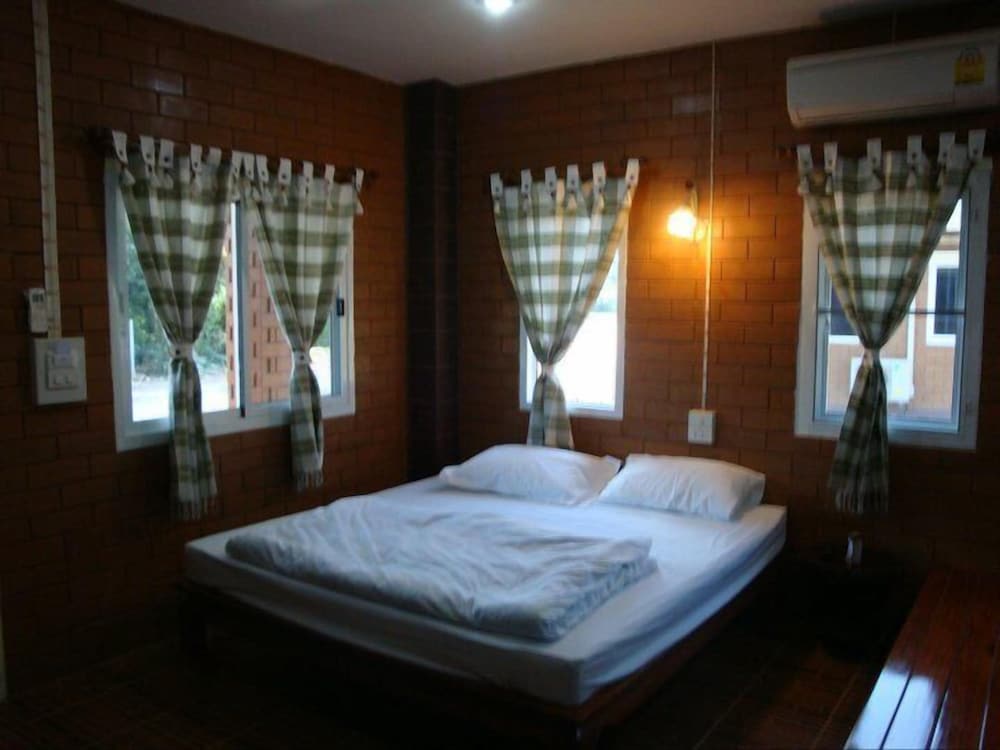 I Din Lake View Resort Nakhon Nayok 10/27