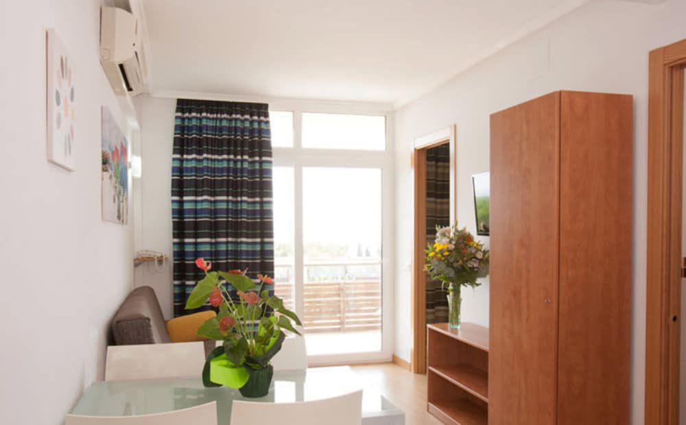 Comtat Sant Jordi Aparthotel 23/47