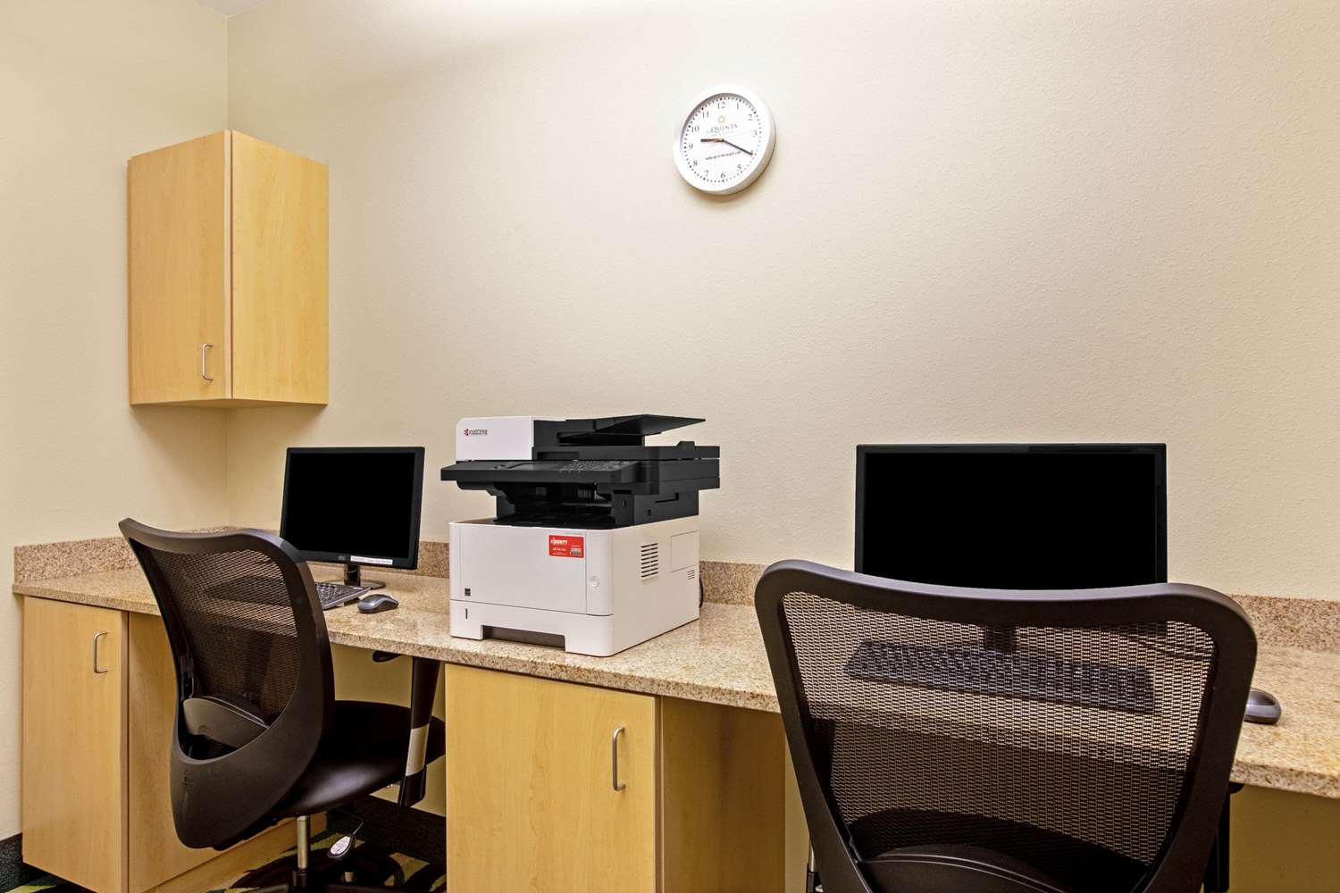 La Quinta Inn & Suites by Wyndham Grand Forks 30/37