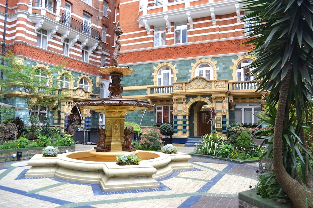 St James Court A Taj Hotel 3/82