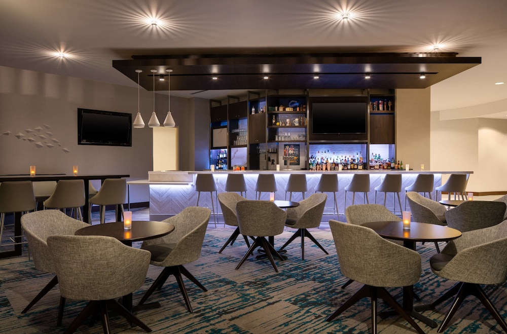 Hilton Garden Inn Cherry Creek 52/62