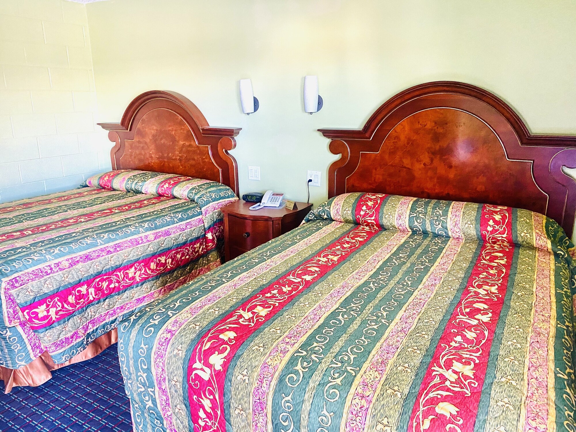 ROOM, 2 QUEEN BEDS