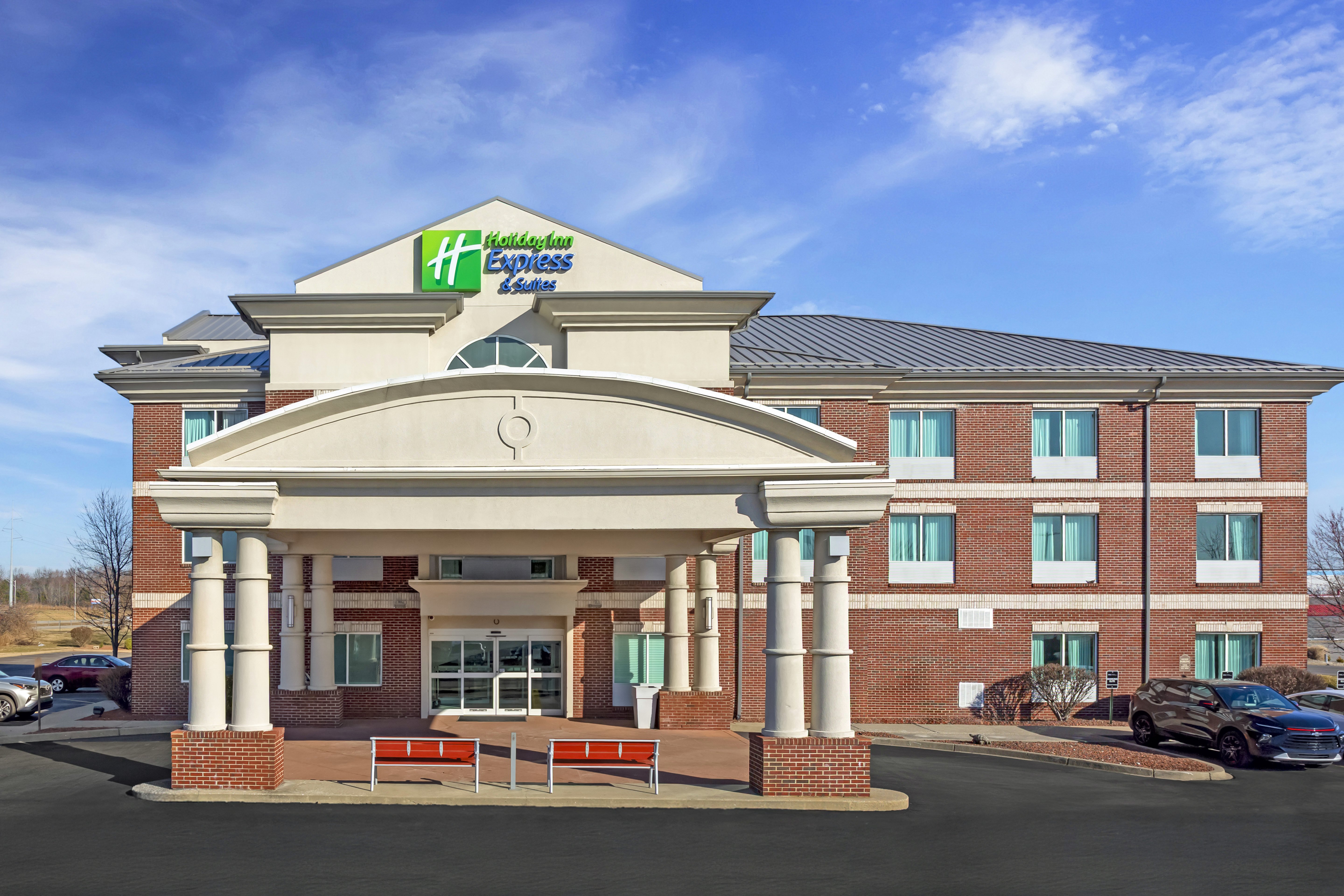 Holiday Inn Express & Suites Louisville South-Hillview, an IHG Hotel 5/55