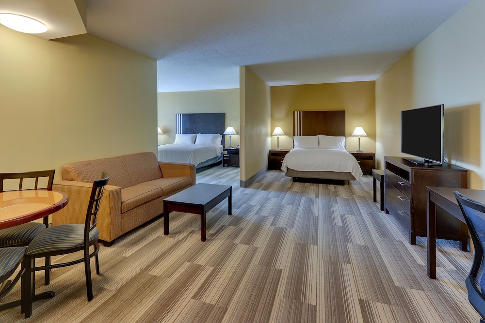 Holiday Inn Express Hotel Suites Richmond 42/67