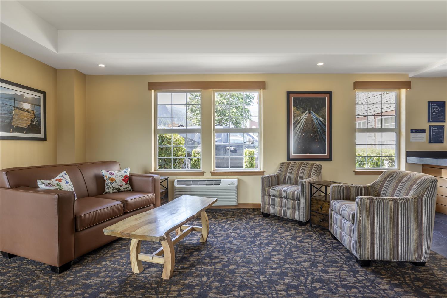 Best Western Plus Columbia River Inn 34/63