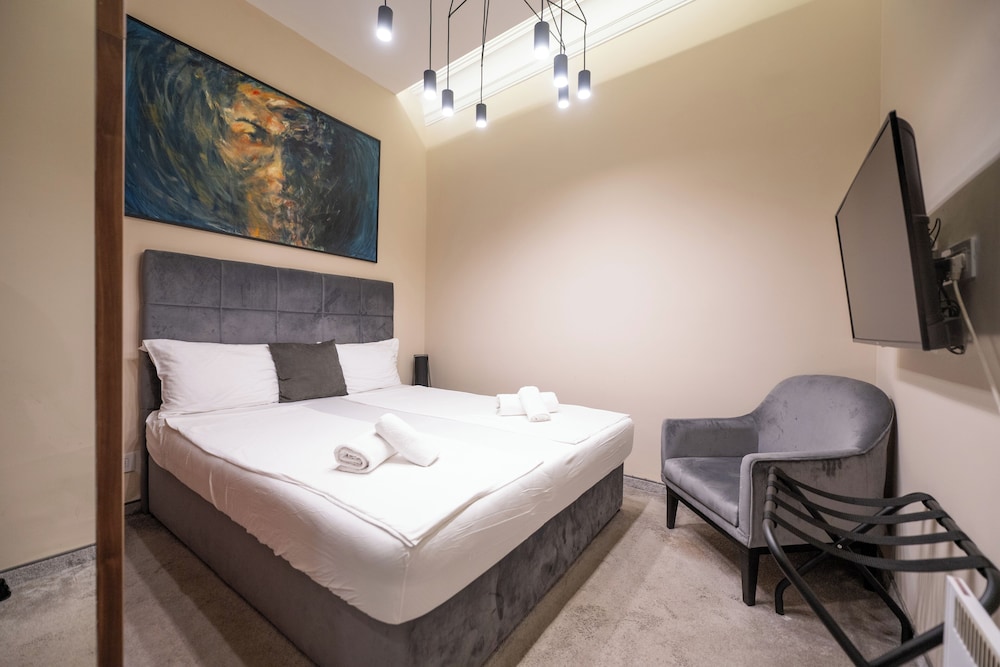 Kings Palace Suites 22/50