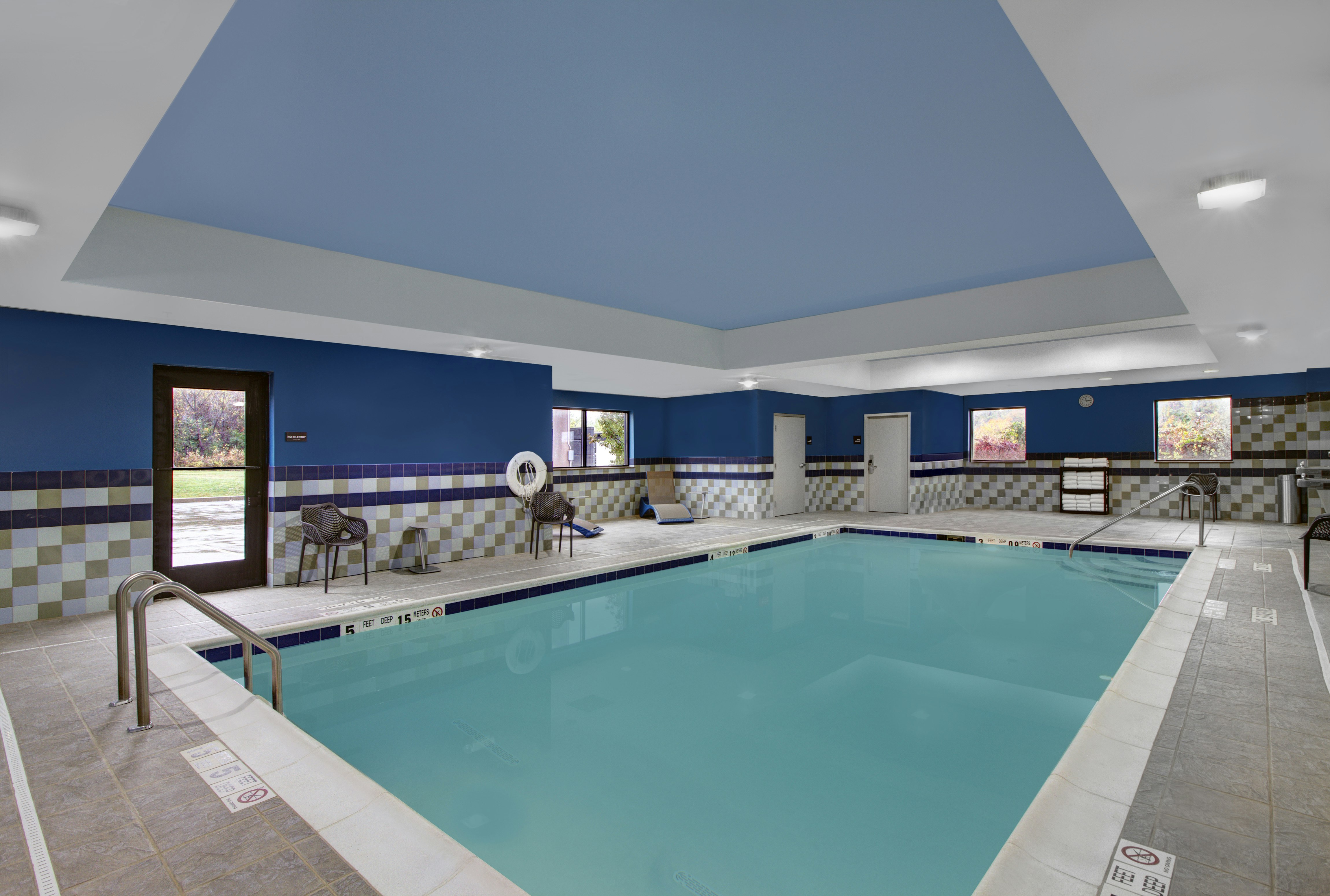 Hampton Inn & Suites Syracuse Dewitt 20/34