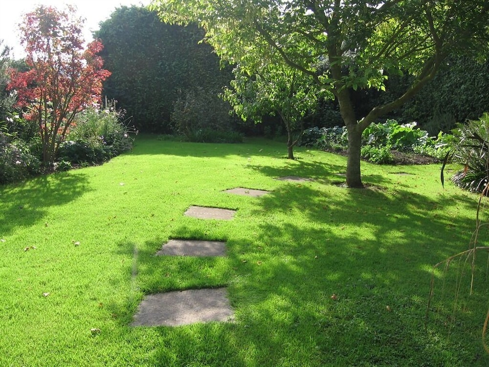 Steps Farmhouse - Guest house 38/49