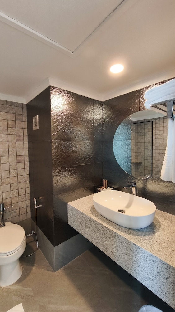 Hua Hin Grand Hotel And Plaza 60/60