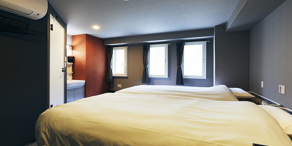 BASIC, TWIN BEDS