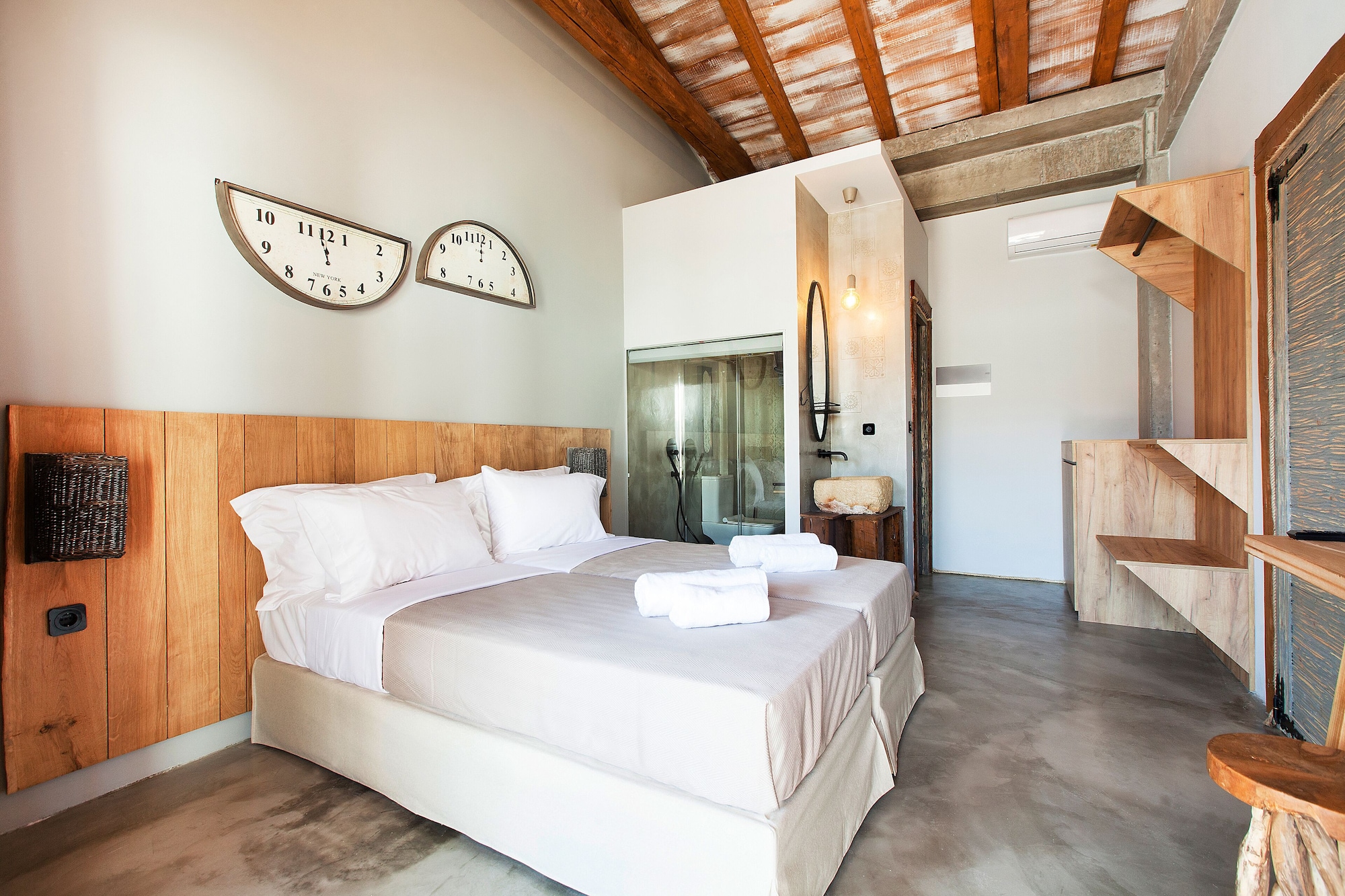 ROOM, DOUBLE BED, POOL VIEW