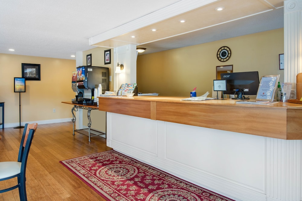 Coachman Inn 4/55