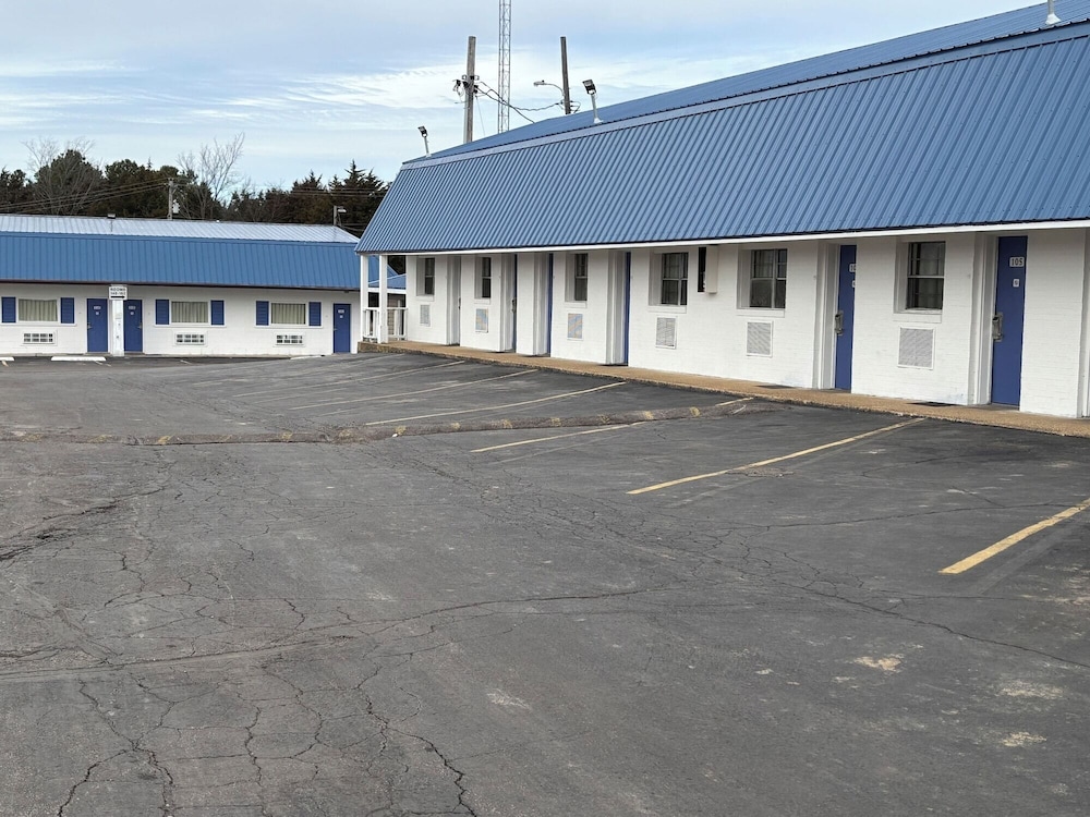 Motel6 Sullivan MO 18/22