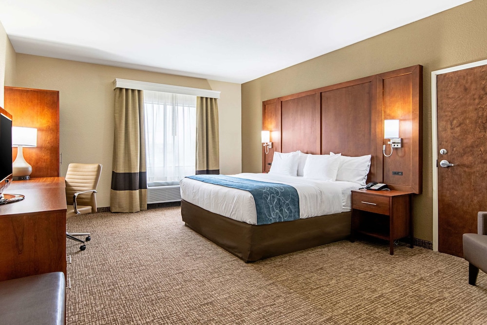 Comfort Inn & Suites Pine Bluff 10/29
