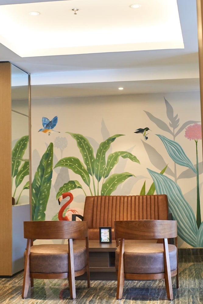 Lun Hotel Manado 5/26