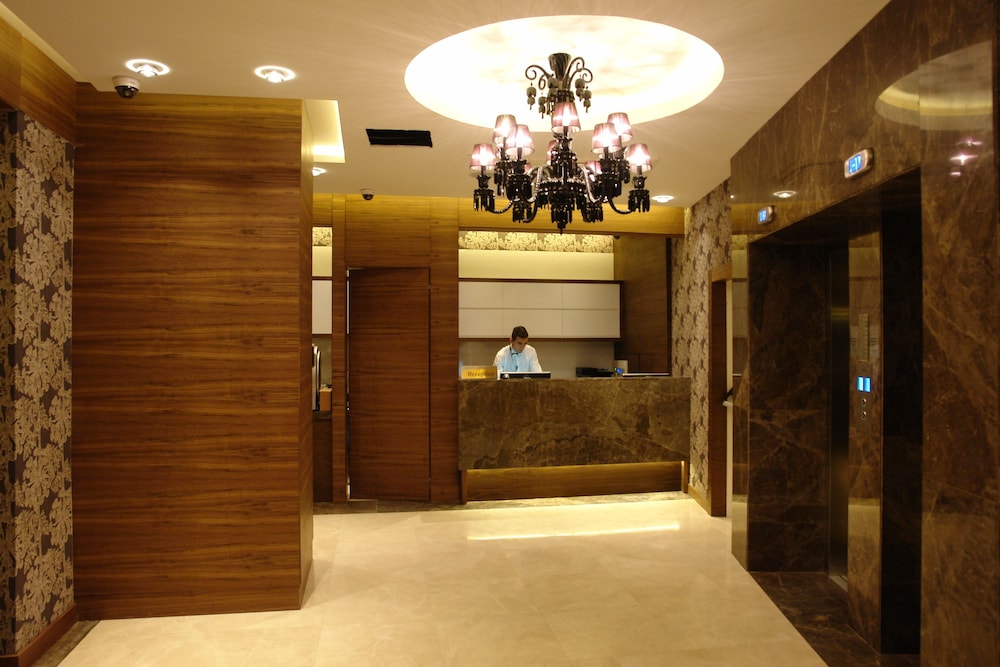 Hotel Le Mirage 11/69