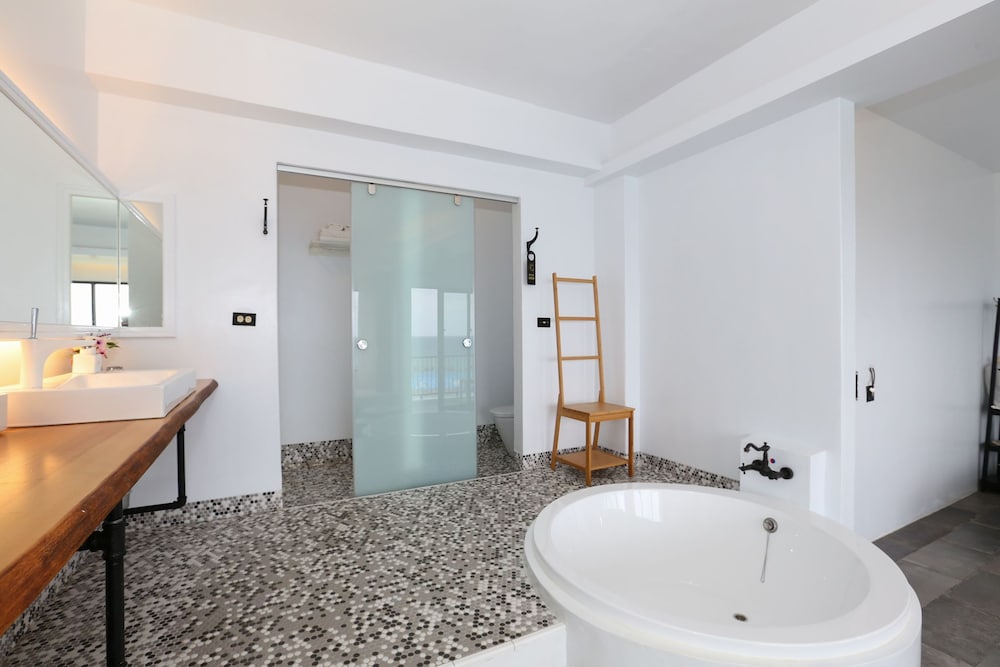 Whilom SeaShoreHotel 42/50