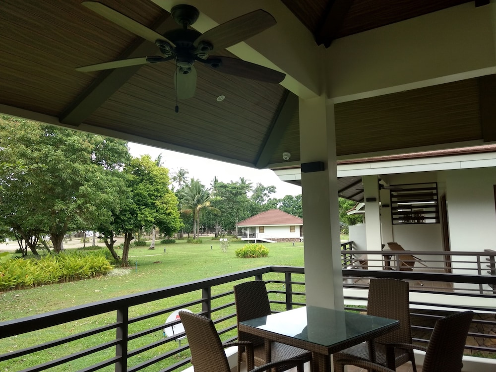 Solina Beach & Nature Resort 35/50