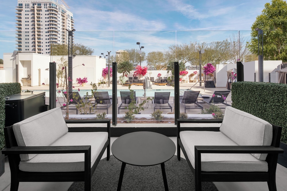 The ENGLiSH Hotel, Las Vegas, a Tribute Portfolio Hotel 25/34