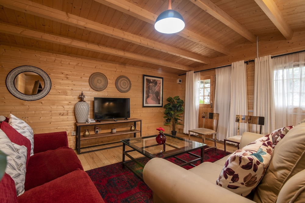 Fair Acres Boutique Hotel 46/71