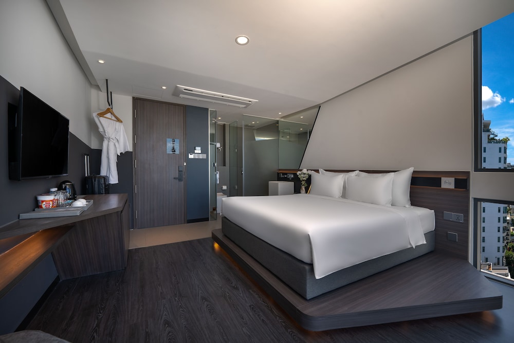 Draco Hotel and Suites 13/55