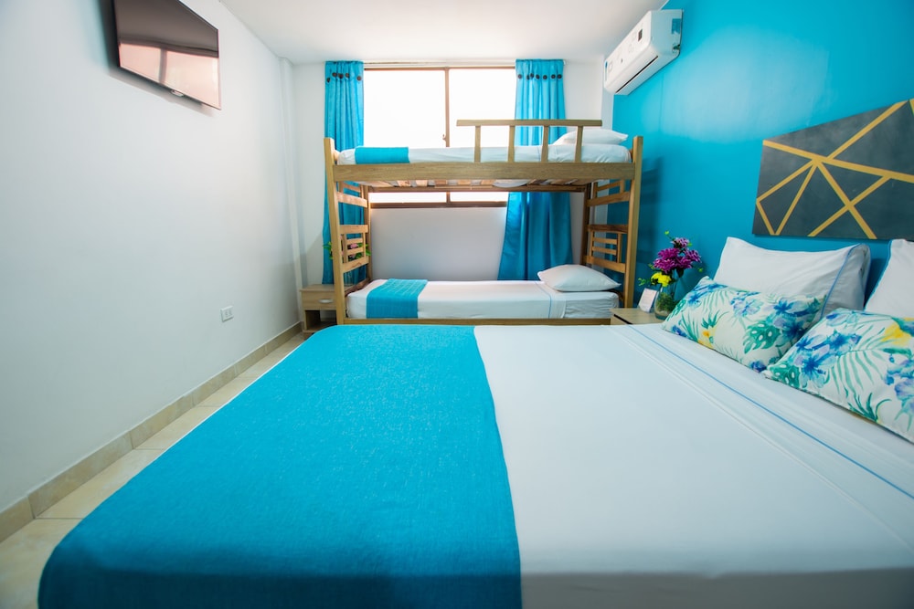 Hotel Taybo Beach 34/83