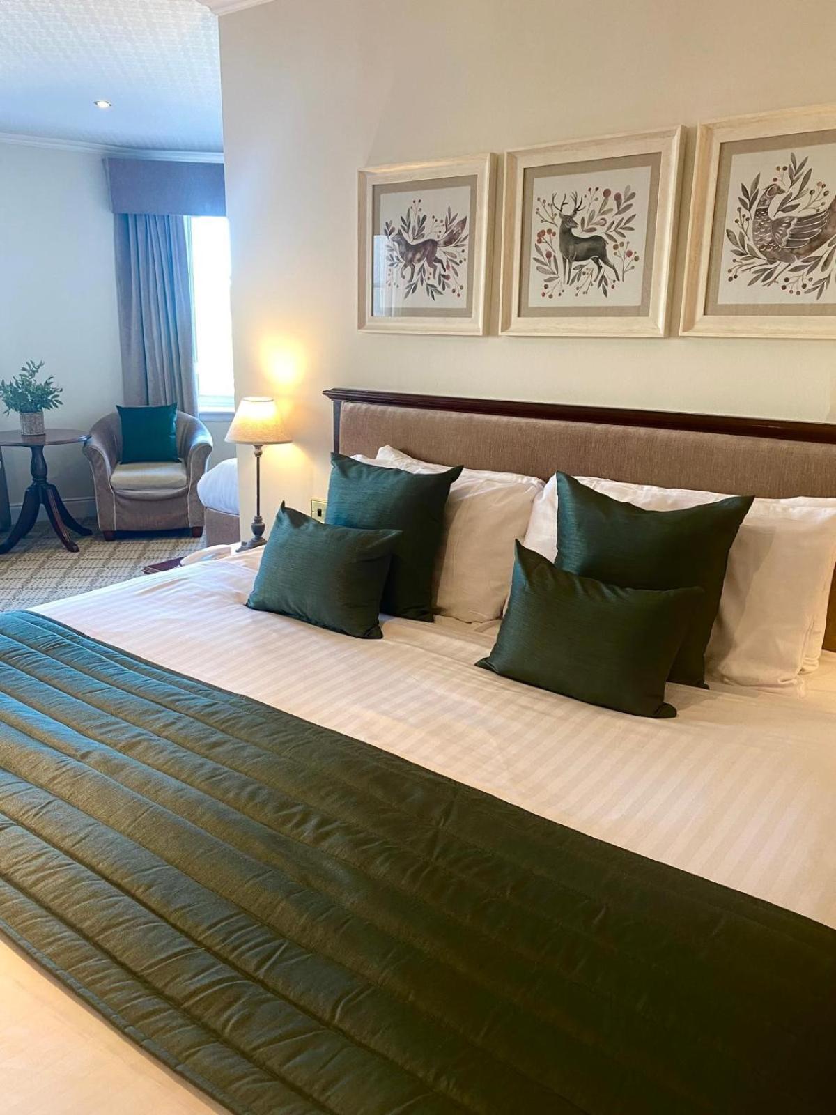 Royal George Hotel 39/46