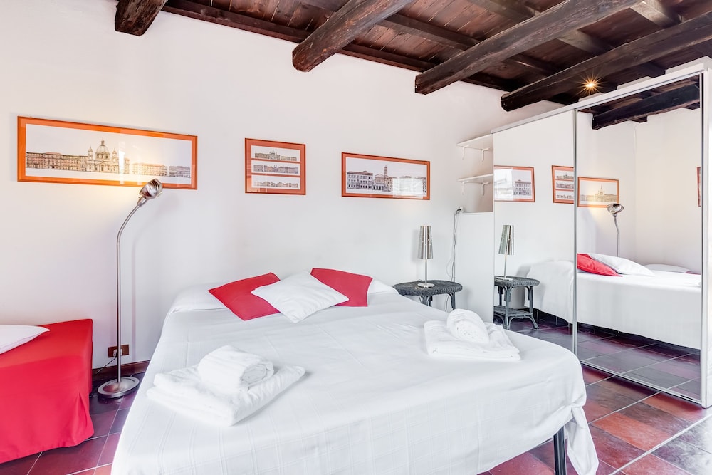 Romantic House in Trastevere 11/33